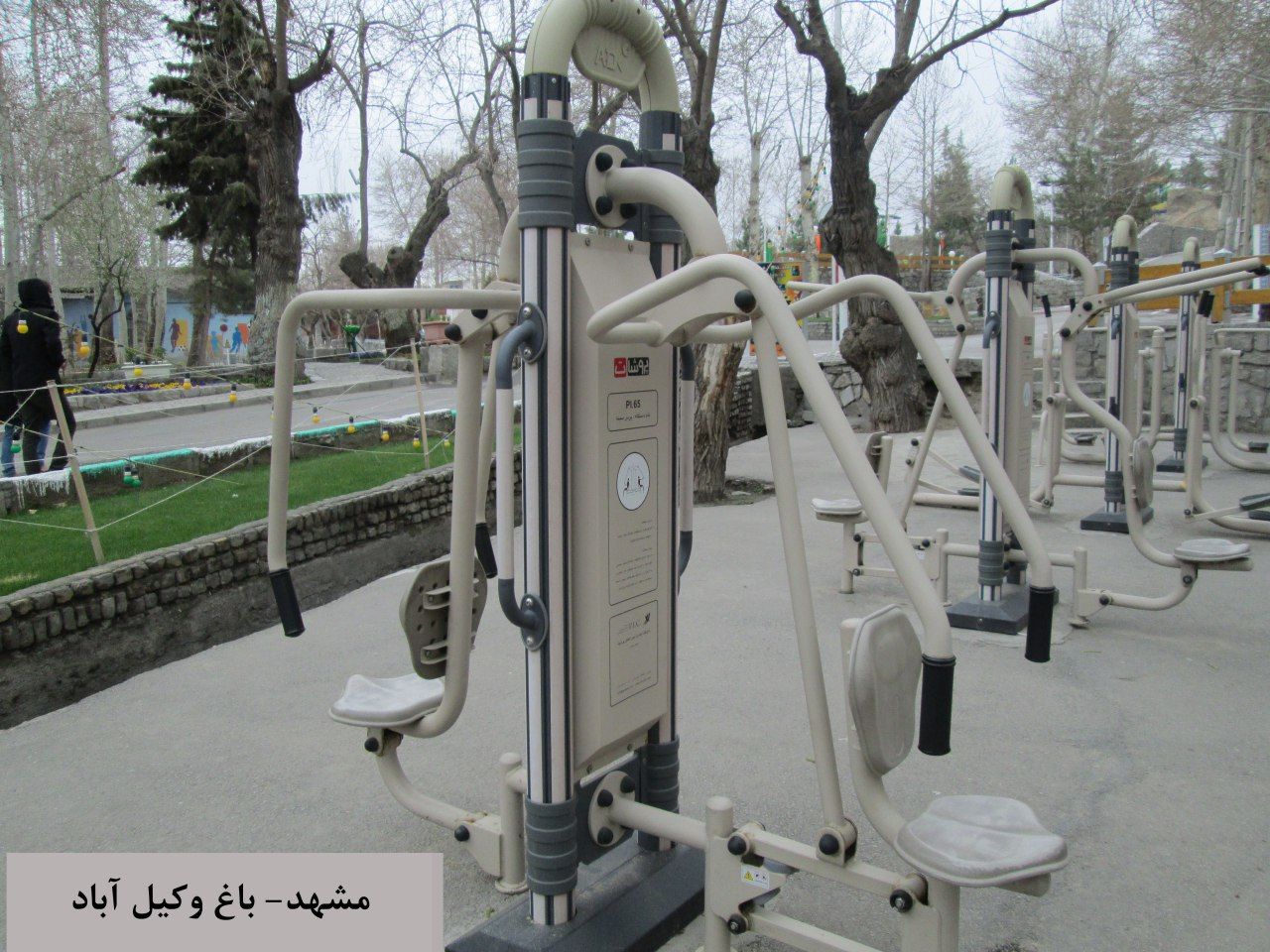 نصب مبلمان شهری بلوار اصلی